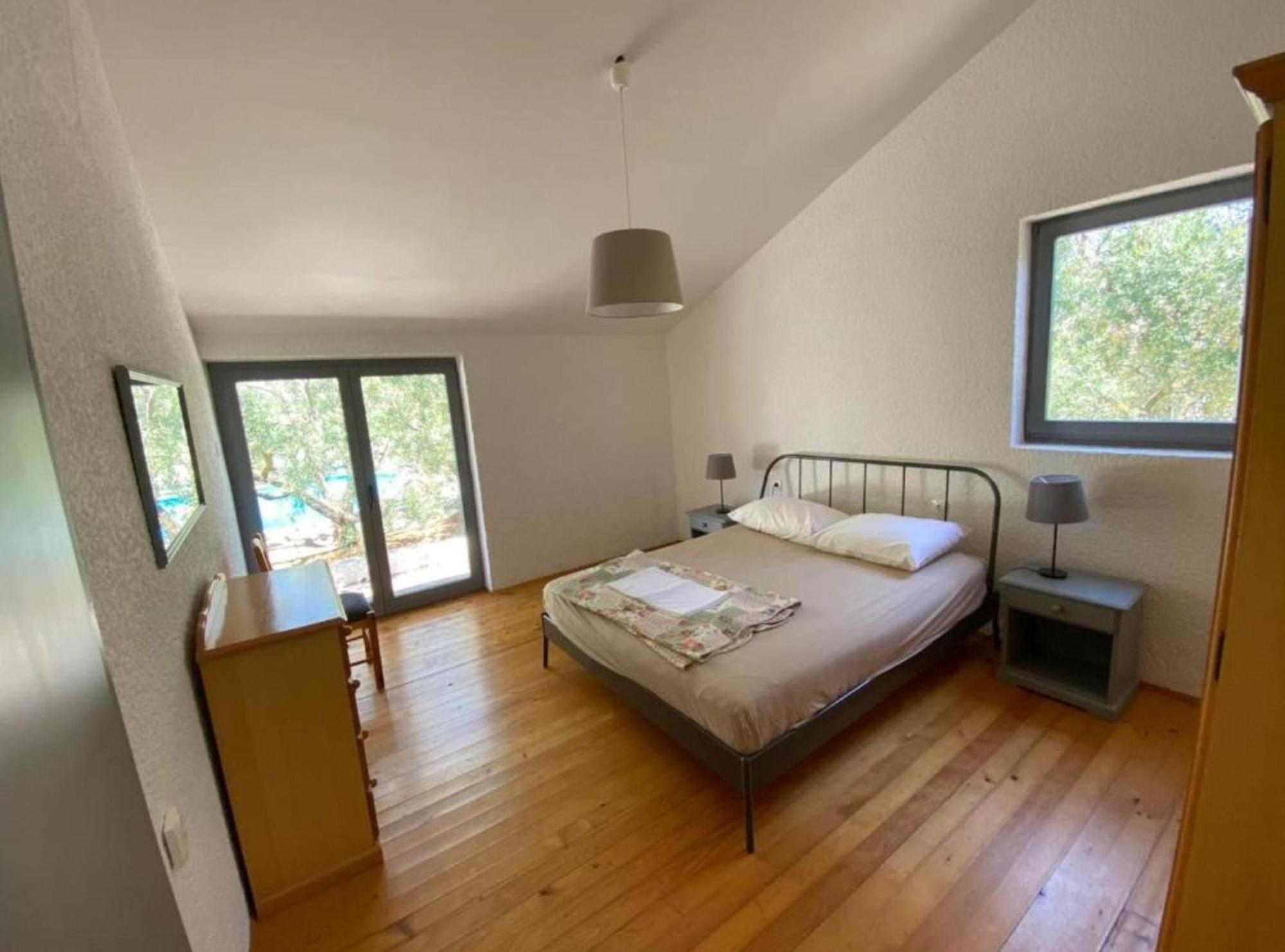 Splendid With Swimming Pool Apartment *