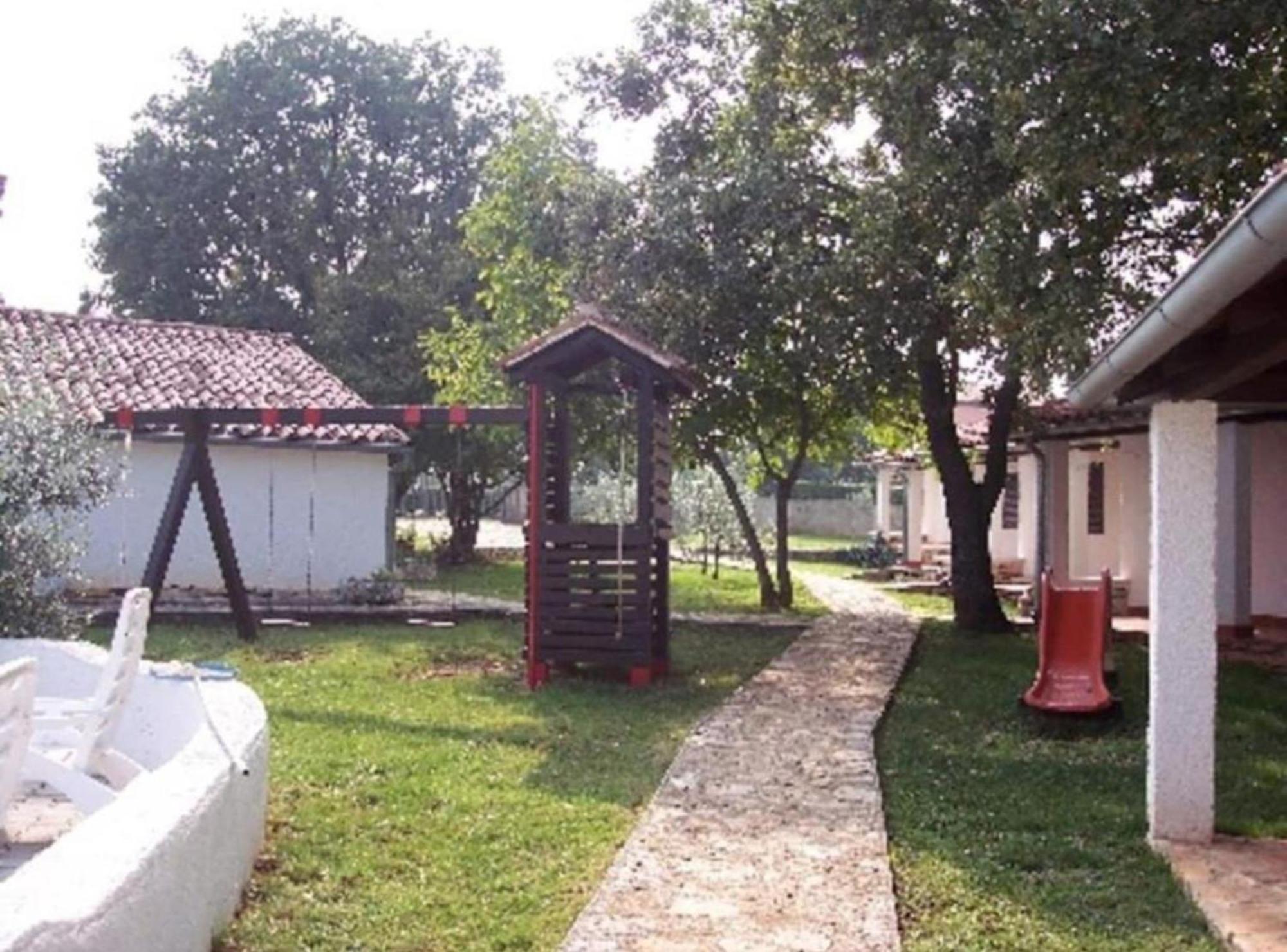Splendid With Swimming Pool Apartment *